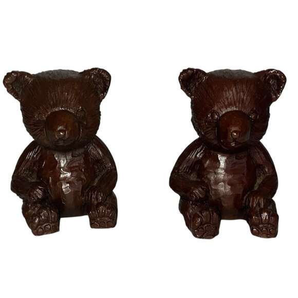 2 Twin Bear Cub Figurine 1986 Carved Pecan Shell Resin Red Mill Mfg Co 4" - Picture 1 of 5